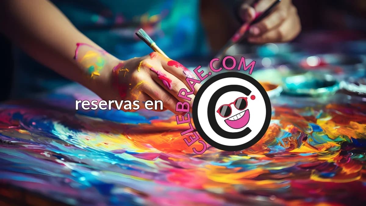Grupo de personas participando en un taller creativo en Córdoba