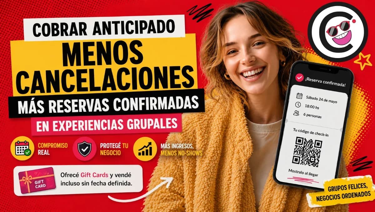 Mano realizando un pago online con tarjeta de crédito, simbolizando el cobro anticipado para reservas.
